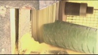 自作の竹パウダー製造機